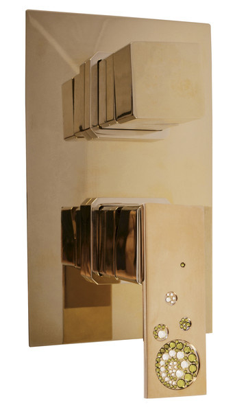 Showel lever mixer built-in with ceramic switch